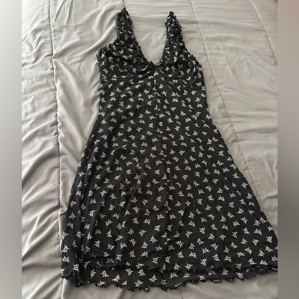 Forever 21 Black and White Sleeveless Mini Sundress